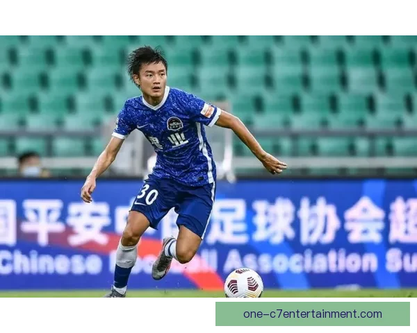 托纳利因违规投注被禁赛后复出重返赛场 引发球迷热议